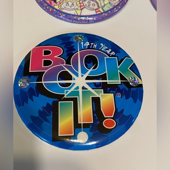 Set of 4 Vintage 3-Inch Pizza Hut Book It! Pinback Buttons 1990s - Picture 2 of 7